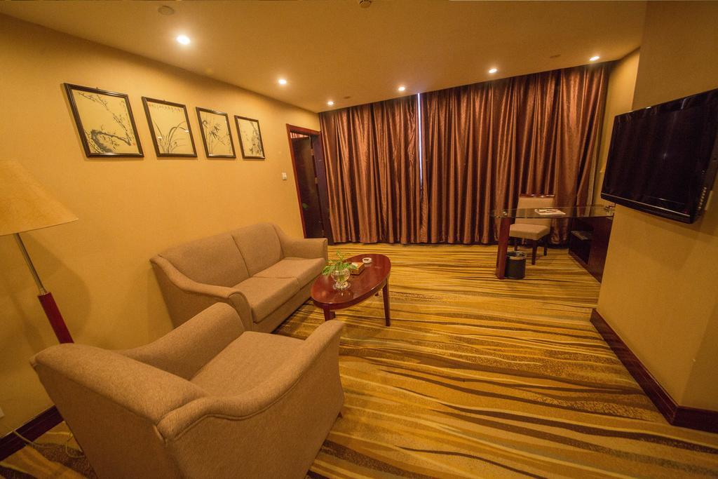 שיג'יאז'ואנג Jingzhou International Hotel מראה חיצוני תמונה