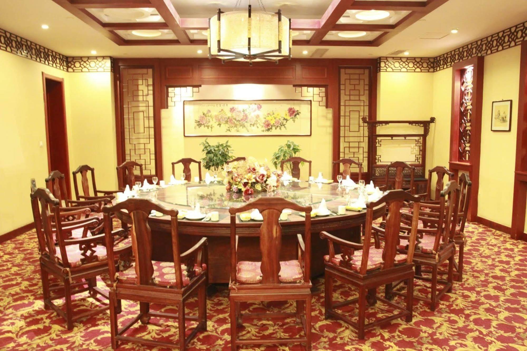 שיג'יאז'ואנג Jingzhou International Hotel מראה חיצוני תמונה