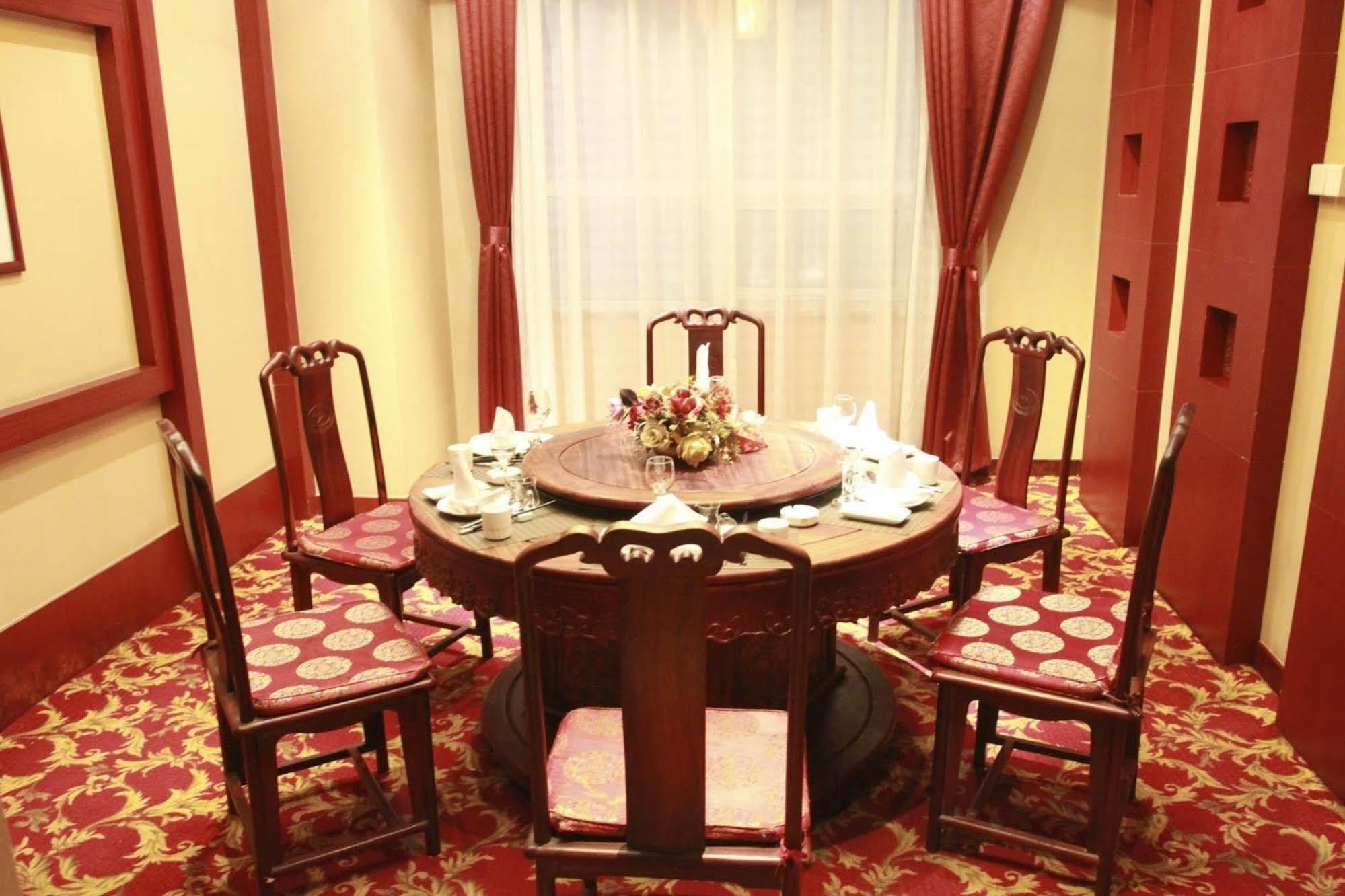 שיג'יאז'ואנג Jingzhou International Hotel מראה חיצוני תמונה